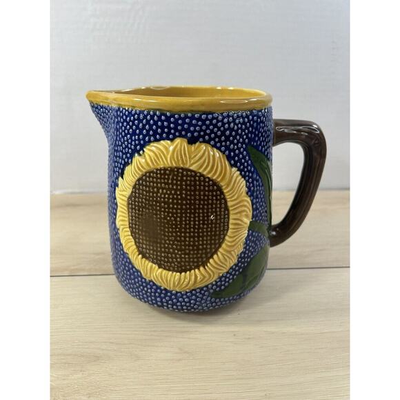 VNTG 1992 Sunflower MMA Museum Modern Art Tea Beverage PITCHER Spring - Picture 1 of 9